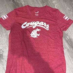 Washington State University vneck tshirt